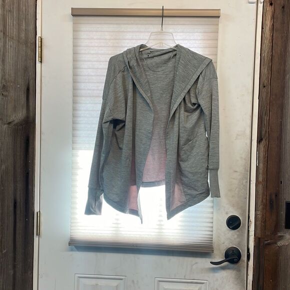 Nwot Nike woman’s grey open sweatshirt - Picture 2 of 10